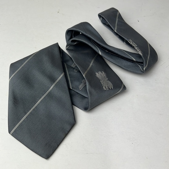 Royal Botanic Gardens Necktie Grey Striped All Silk Weft Made in England - Picture 7 of 9